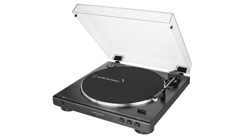 Audio-Technica AT-LP60X-BK turntable