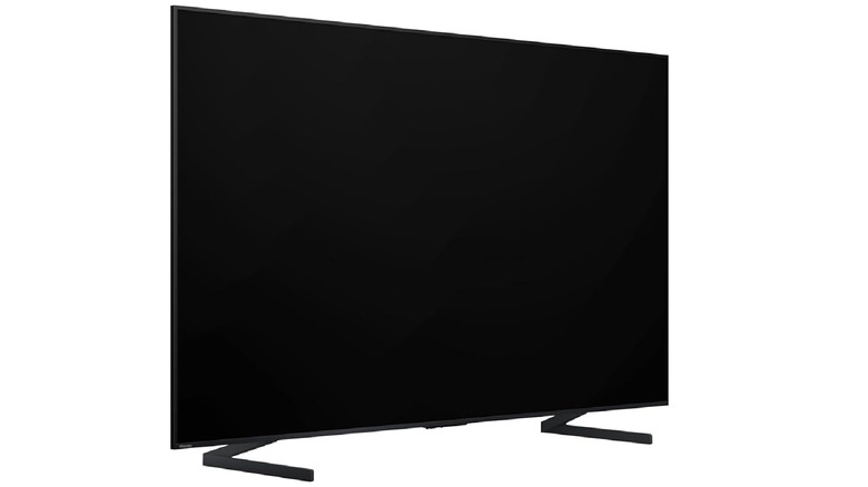 The Hisense 98QD5QG on a white background