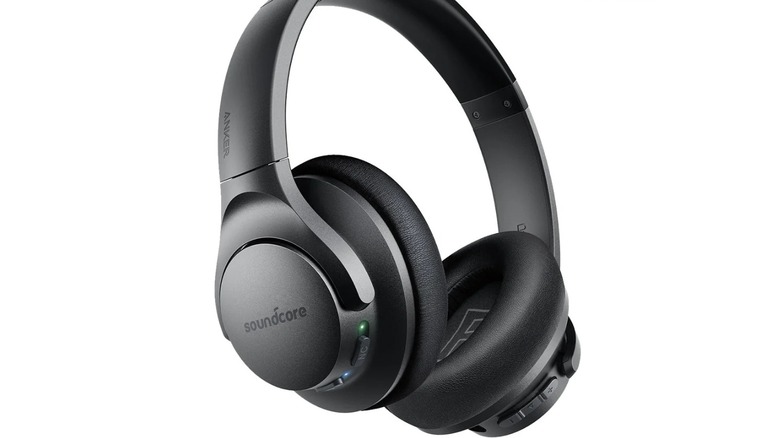 Closeup of the Anker Soundcore Life Q20 2024 against a white background