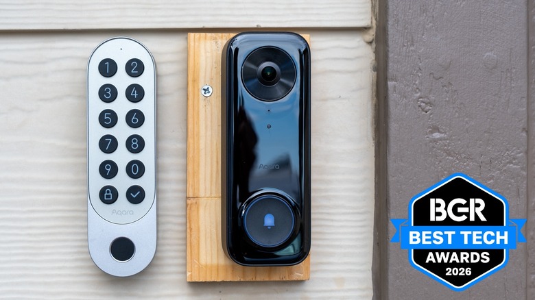 Aqara Doorbell Camera G400 attached to a wall.