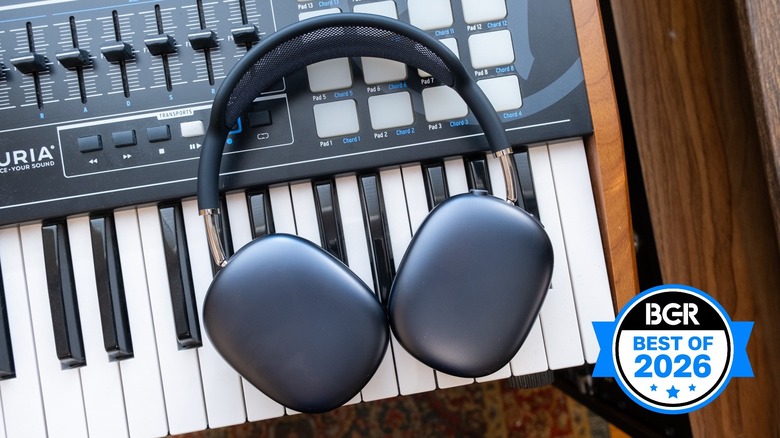 AirPods Max 2 sitting on a keyboard.