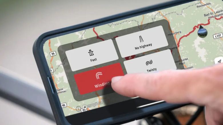 The Calimoto app interface on a touchscreen device