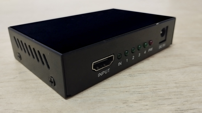 The front of an HDMI splitter.