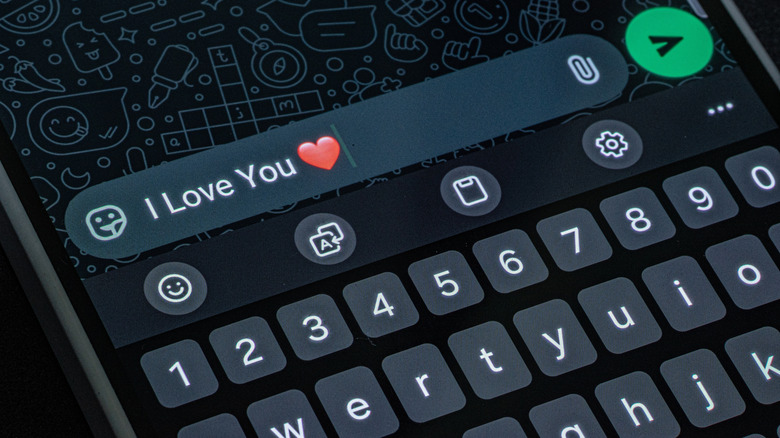 Gboard being used in WhatsApp Android app