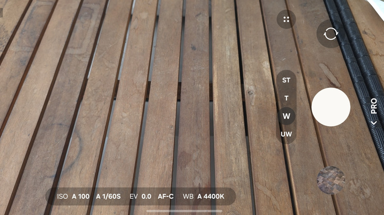 Samsung Galaxy camera with Pro mode activated.