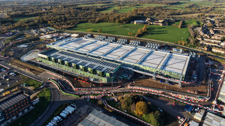 Exterior view of Google's data center.