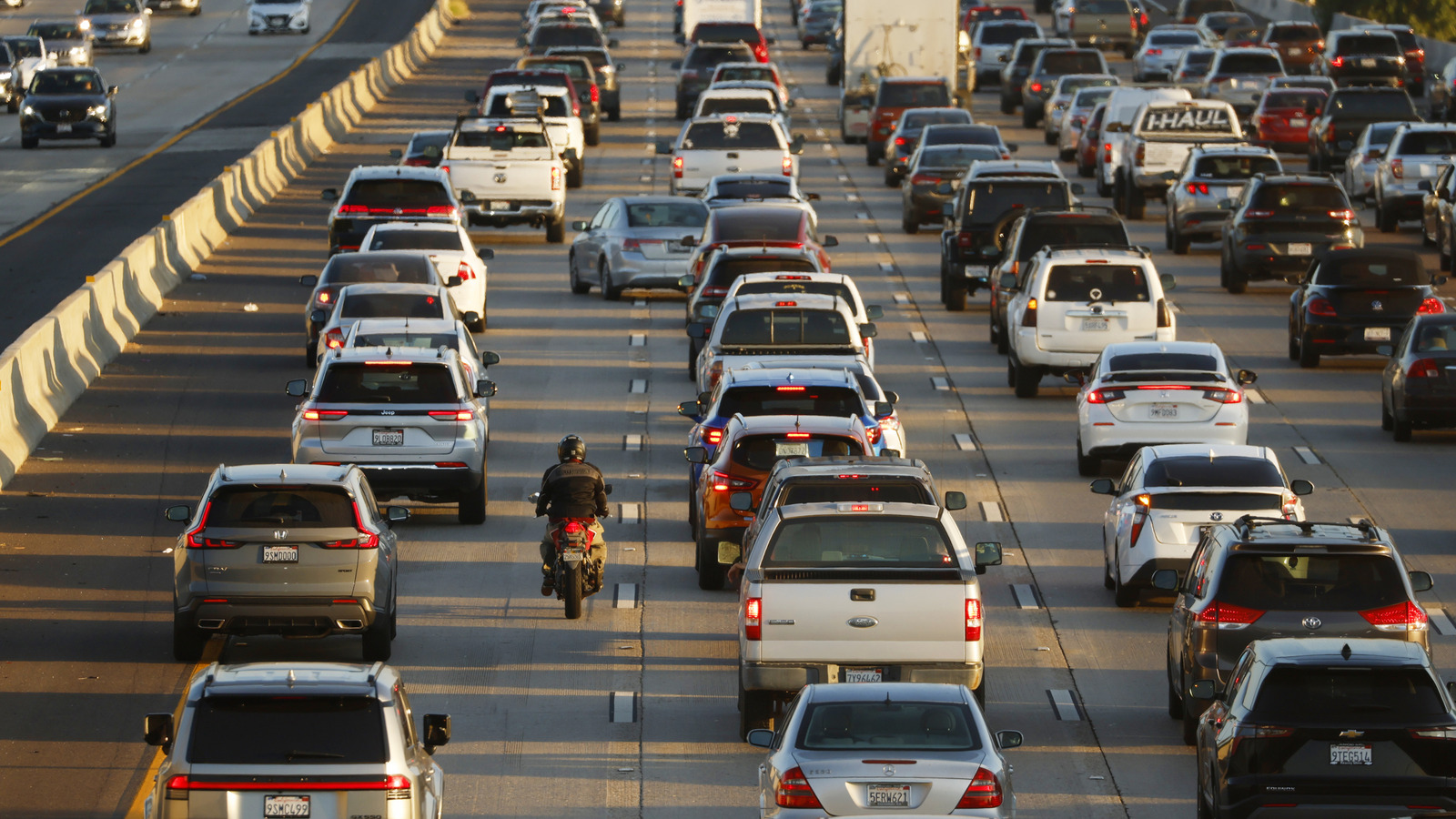 China Is Cracking Down On One-Pedal Driving (For A Good Reason)﻿