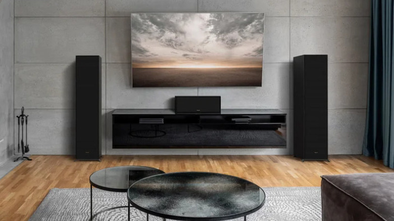 Living room with the Klipsch surround system on either side of a television