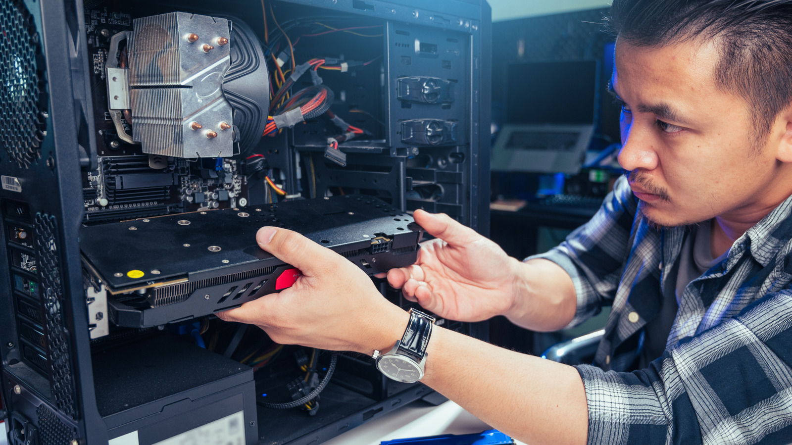 Costco Vs. Micro Center: Which Store Is Better For Electronics?