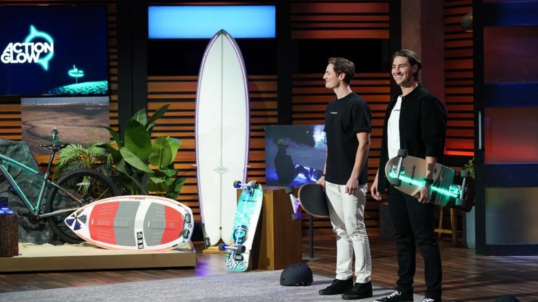 ActionGlow creators Dakota and Garret Porter pitching their LED lights for skateboards and other sporting equipment on Shark Tank