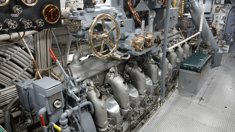 Engine of a U.S. submarine with valves and structure visible.