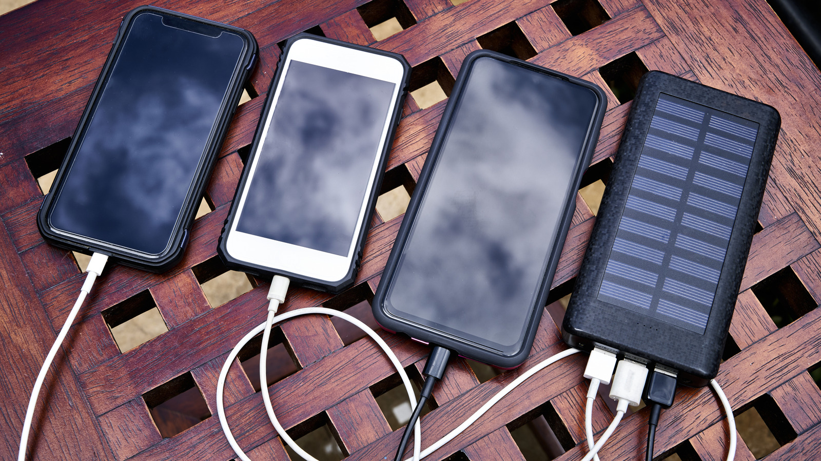 bgr.com - Kazim Alvi - Do Phone Power Banks With Solar Panels Actually Work?