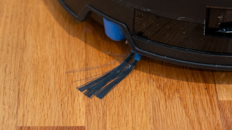 Brush on the Ecovacs Deebot X11 Omnicyclone
