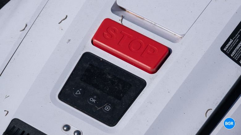 Controls on the Ecovacs GOAT A3000 LiDAR Pro