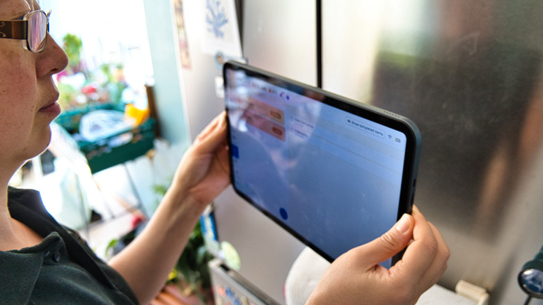 Everblog FridgeCal lifted away from the fridge to imply magnetic capabilities