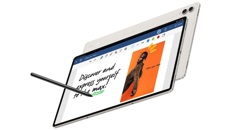 Samsung Galaxy Tab S9 with S Pen on the Display