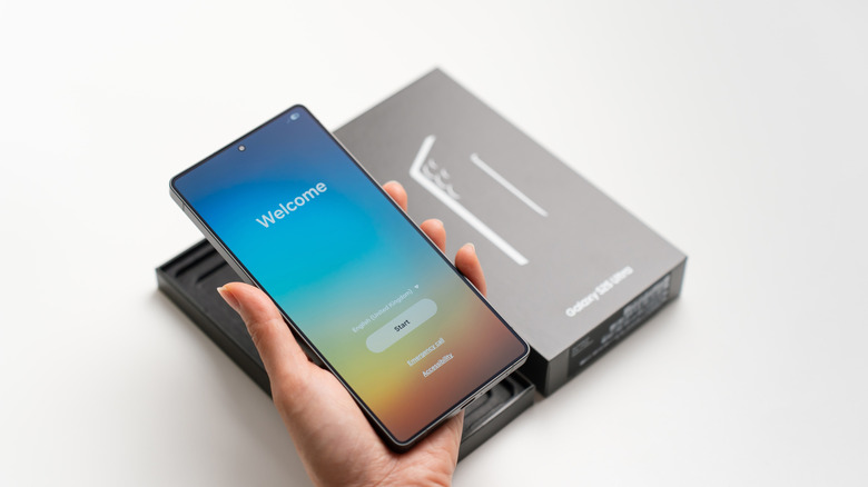 The Galaxy S25 Ultra in hand.