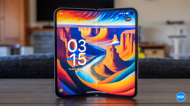 Google Pixel 10 Pro Fold inner display