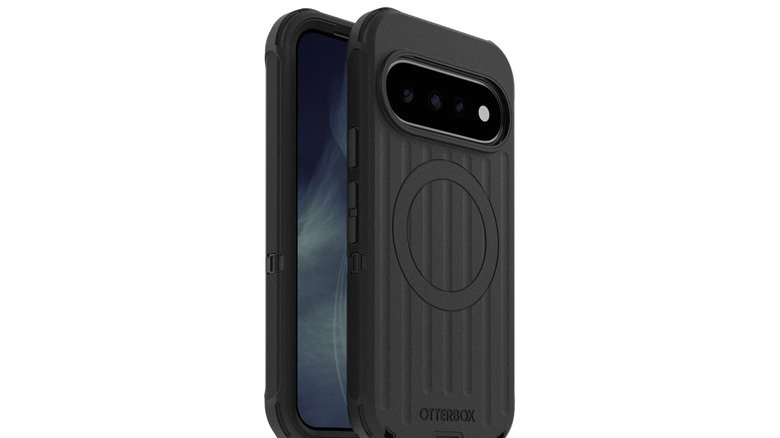 OtterBox Defender Series Case with Pixelsnap in black