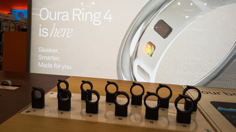 Bunch of Oura Ring 4 on display