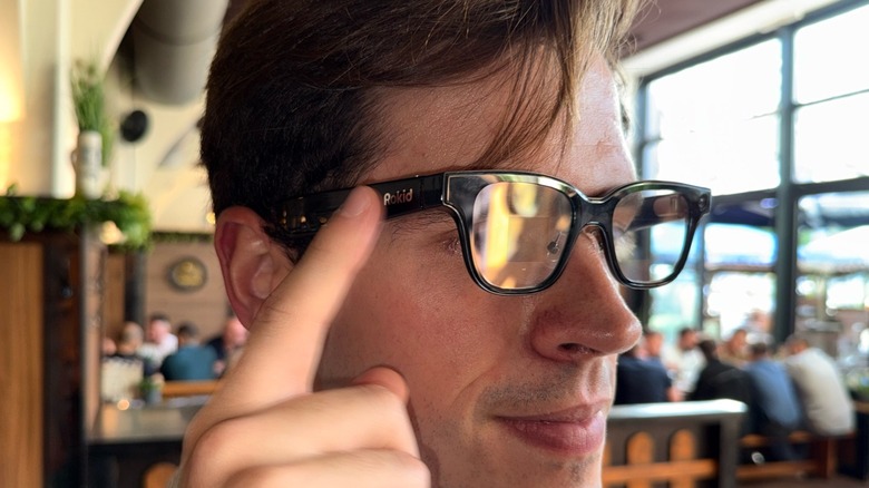 Hands-on with Rokid smart AR glasses