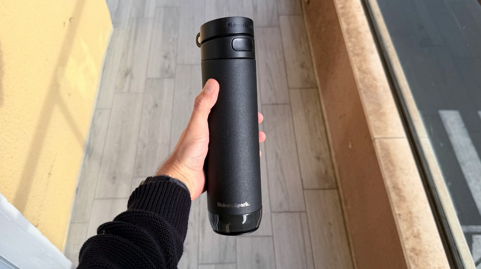 Hands-On With The HidrateSpark Pro 2 Smart Water Bottle – BGR