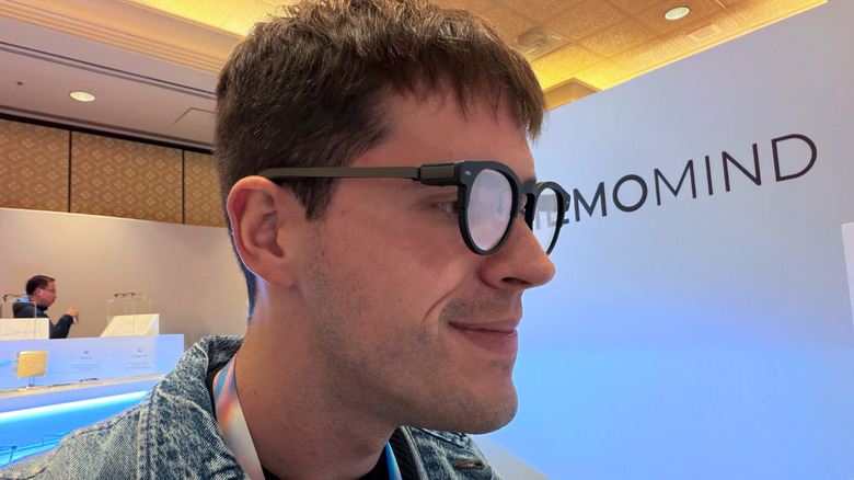 Reporter wearing XGIMI's new AI glasses