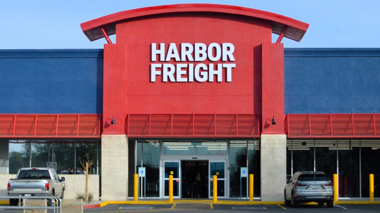 Harbor Freight storefront