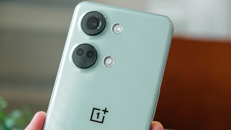 back of a OnePlus Nord smartphone camera bumps and flashes