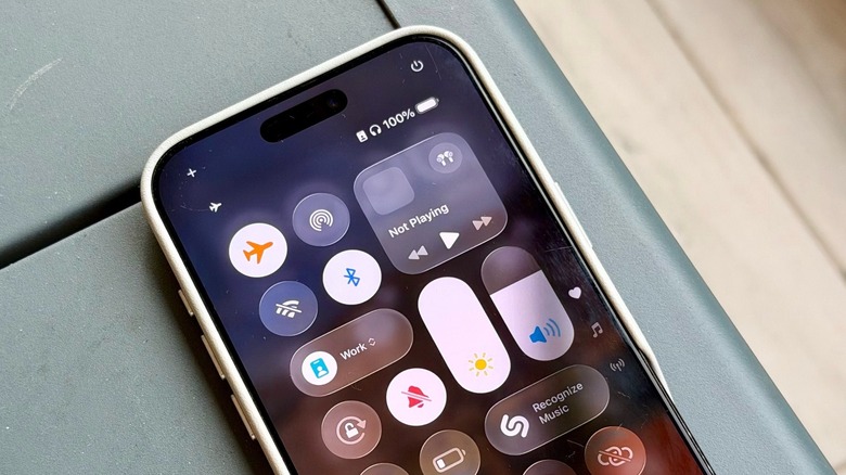 iOS 26.1 Control Center
