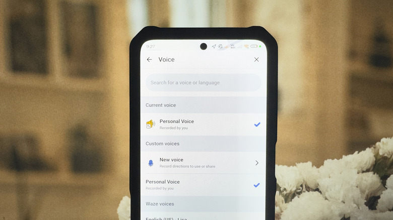 A phone showing the Voice page on Waze with Personal voice selected