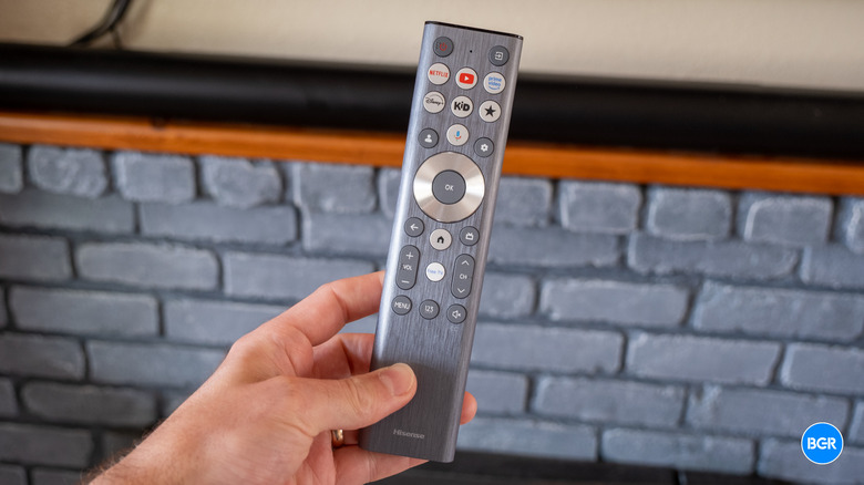 Remote of the Hisense UR8