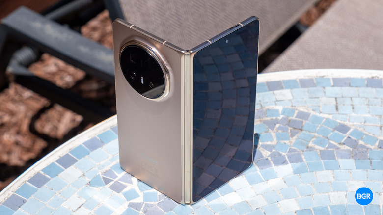 Honor Magic V6 on a table