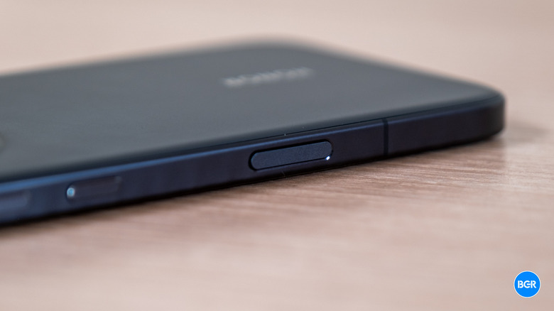 AI button on the Honor Magic8 Pro