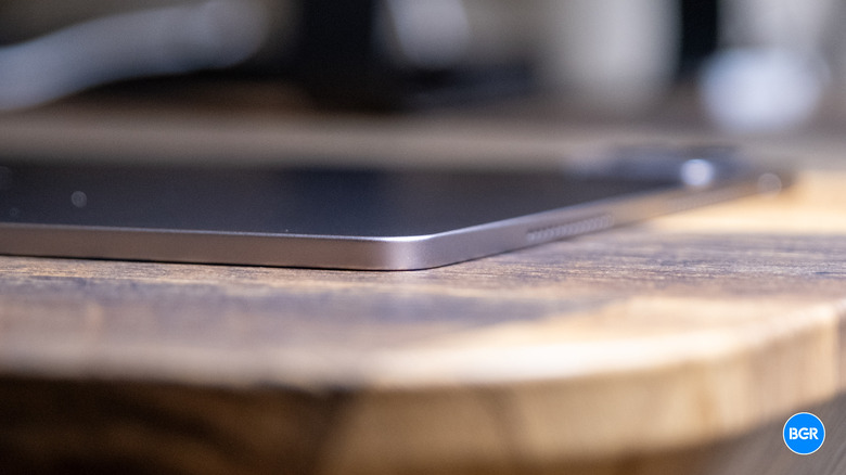 Thickness of the Honor MagicPad4