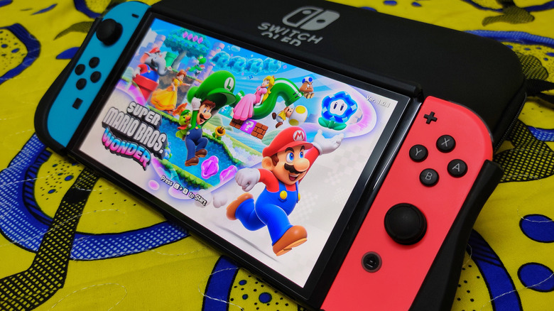 Super Mario Bros Wonder title screen on the Nintendo Switch 1 in handheld mode