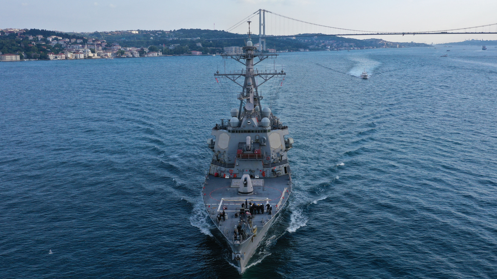 How Modern Navy Radars Track So Many Threats At Once