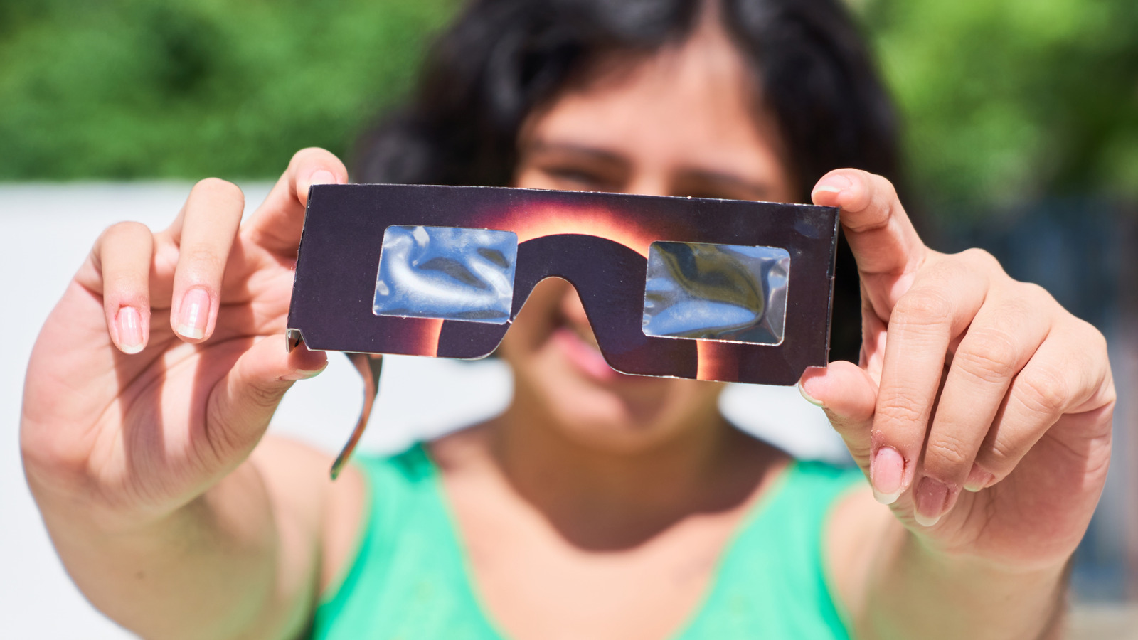 bgr.com - Briley Kenney - How To Easily Tell If Solar Eclipse Glasses Are Fake