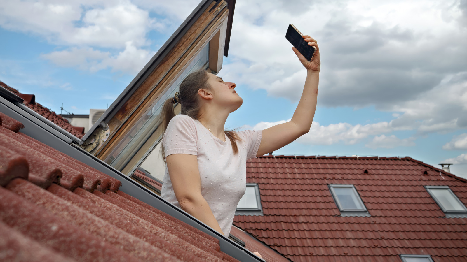 How To Improve Your Phone's Signal Without Switching Carriers