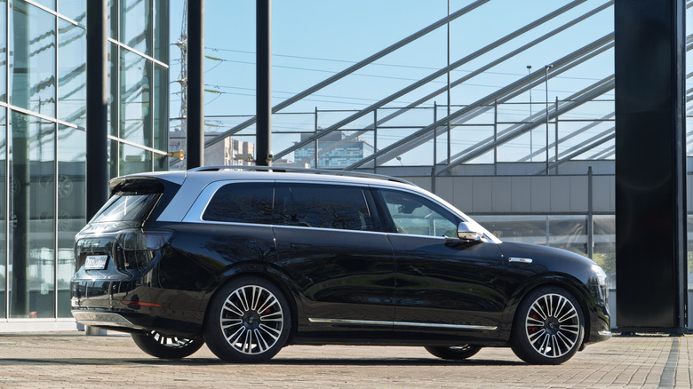 The Aito M9 SUV.