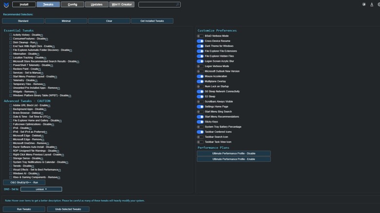 Screetshot of the Tweaks tab of Chris Titus Tech Windows Utility