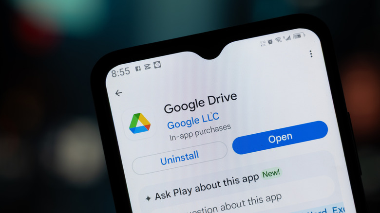 Phone showing Google Drive page in Play Store
