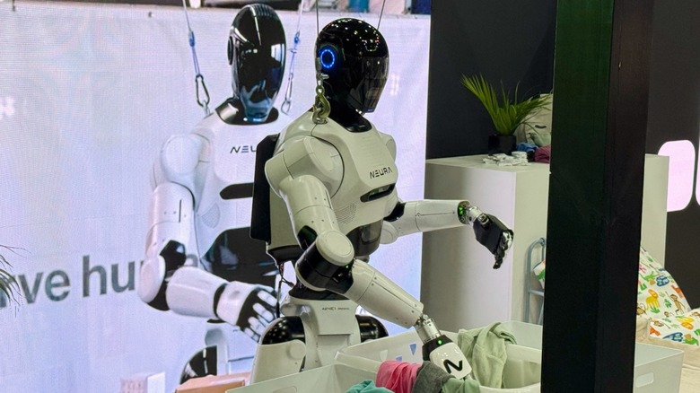 Neura's 4NE1 robot taking care of laundry