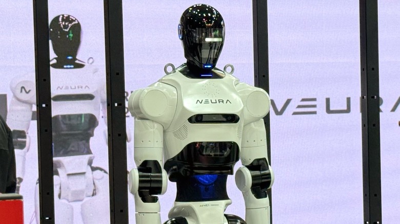 Neura's 4NE1 humanoid robot