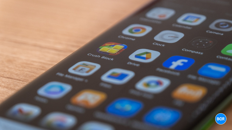 Apps on the Infinix Note Edge