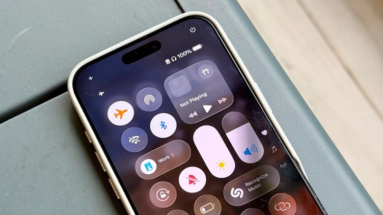 Control Center in iOS 26.1