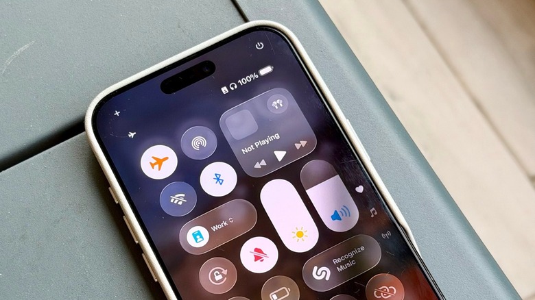 iOS 26.1 Control Center on iPhone 17 Pro Max