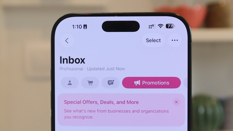 iOS 26's new Mail app