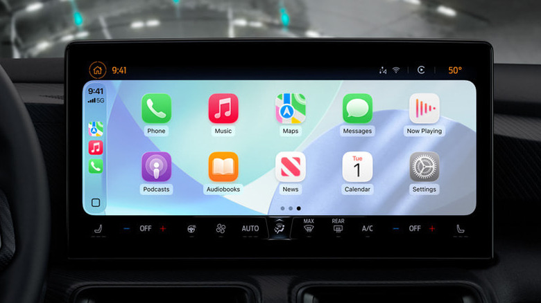The Apple CarPlay Dashboard.