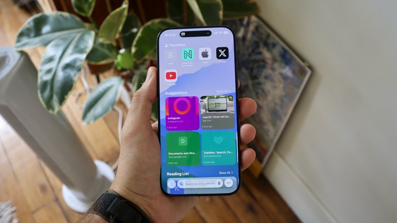 Safari in iOS 26 running on an iPhone 16 Pro Max